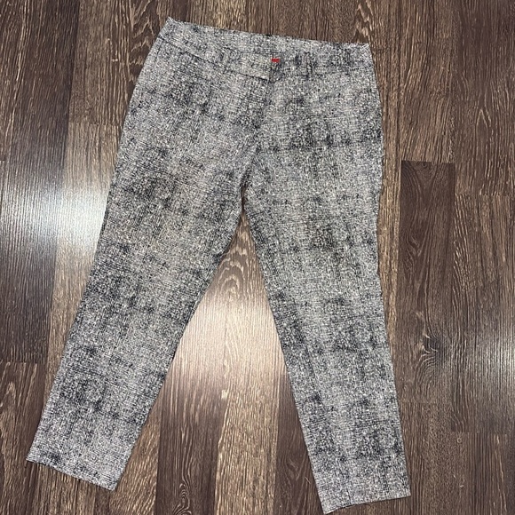 Kenar Pants - Kenar black and white design dress pants size 6